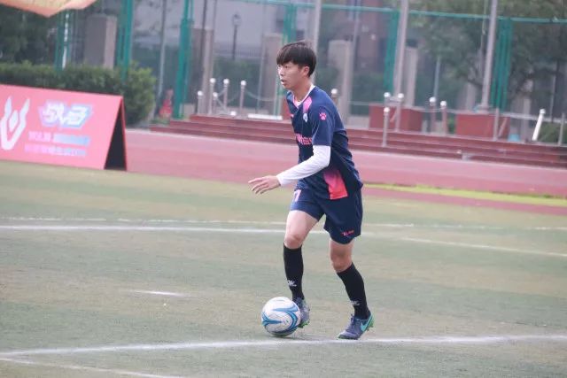 崔永熙新赛季确定穿8号球衣 官方身高为1米98