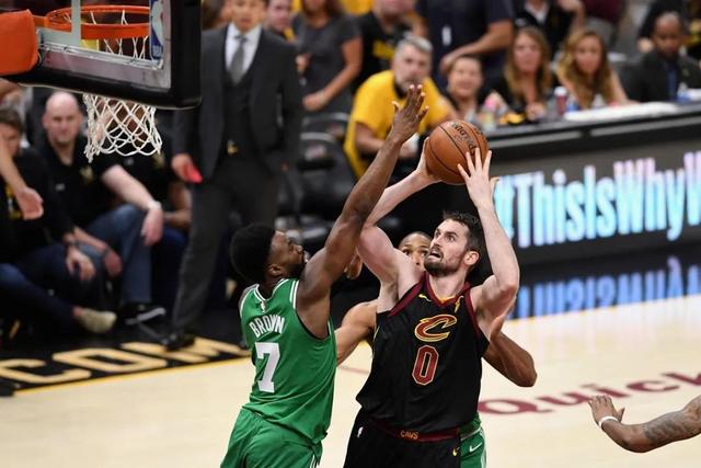 英超夺冠赔率:红军枪手并驾齐驱 曼城大幅上涨