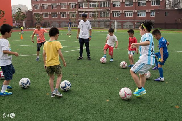 英超-萨卡破门恩瓦内里处子球 阿森纳3-0森林
